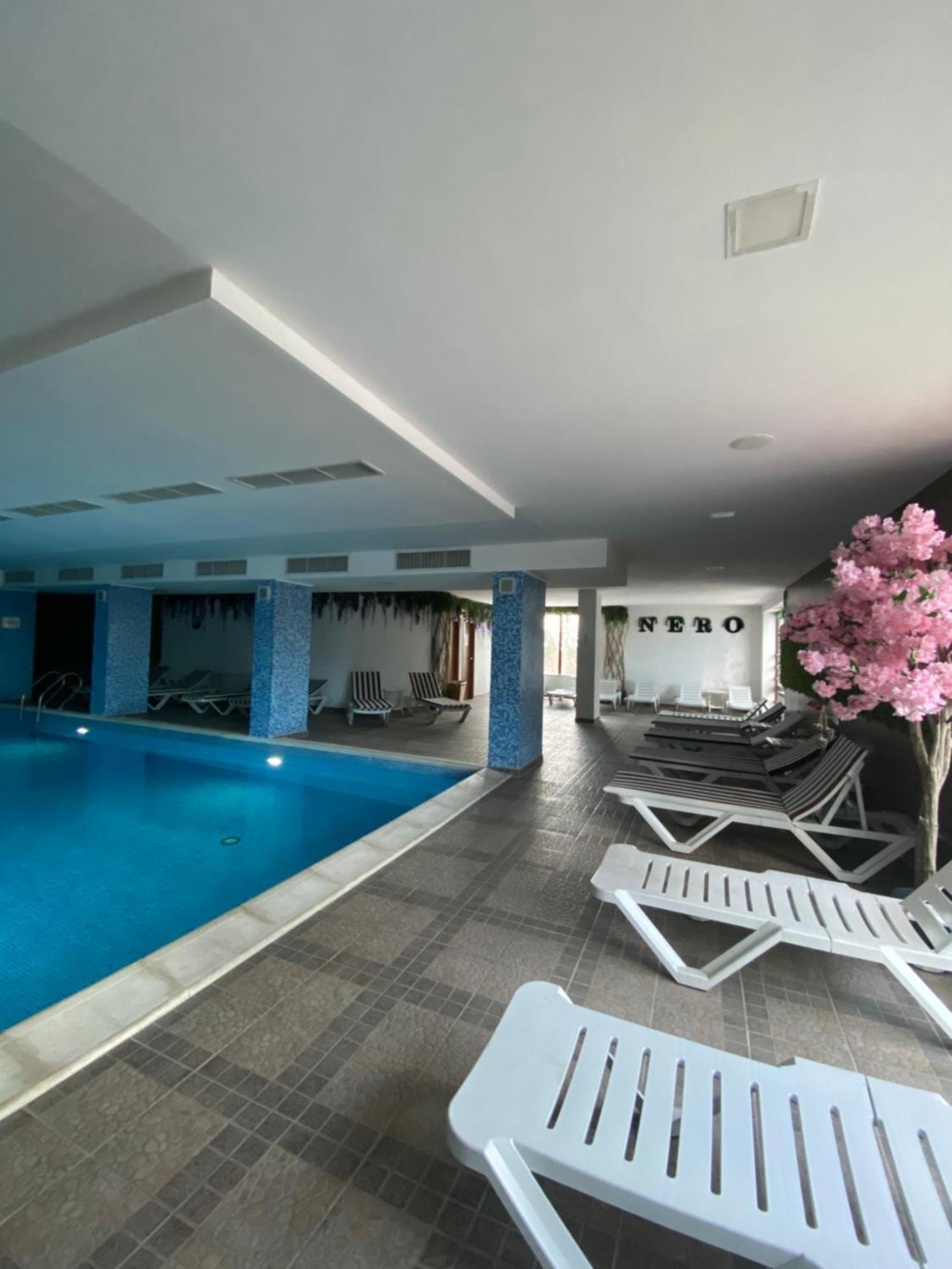 Complex Nero Aparthotel Pamporovo Ngoại thất bức ảnh