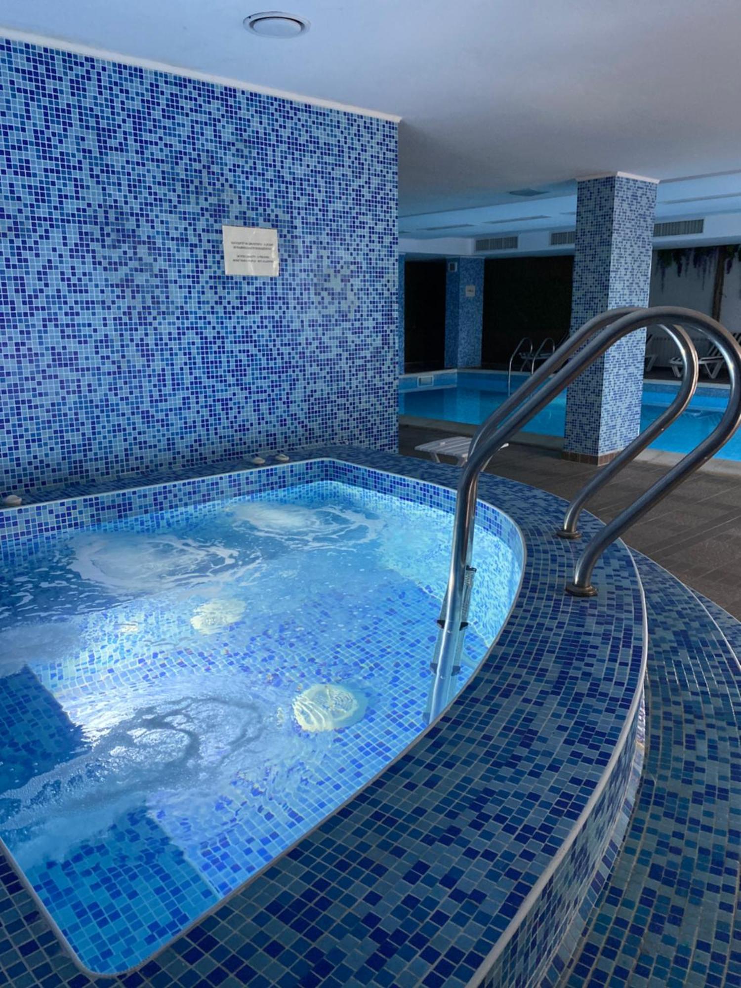 Complex Nero Aparthotel Pamporovo Ngoại thất bức ảnh